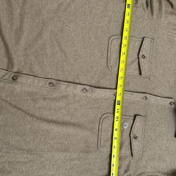 Express men’s Express Herringbone Double Pocket Sweater Shirt Men's - Picture 3 of 8